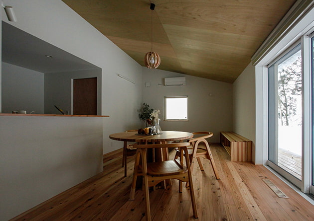 木の平屋の暮らし